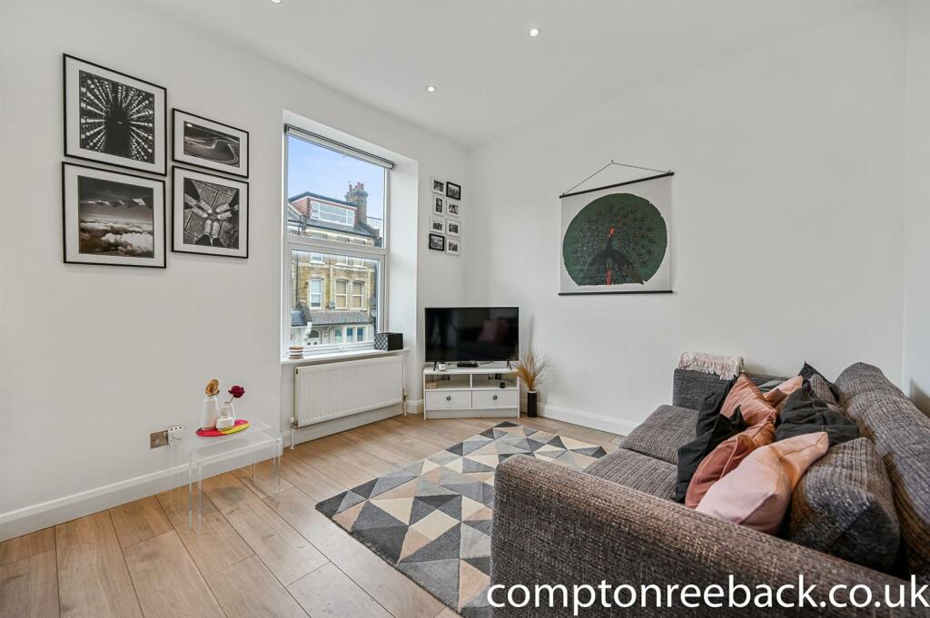 BCCR - 16C Maygrove Road - Reception (4).jpg