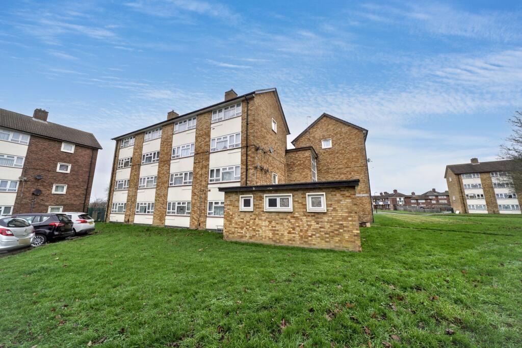 19 Warwick Court, Newmarket Avenue, Northolt UB5 4ET