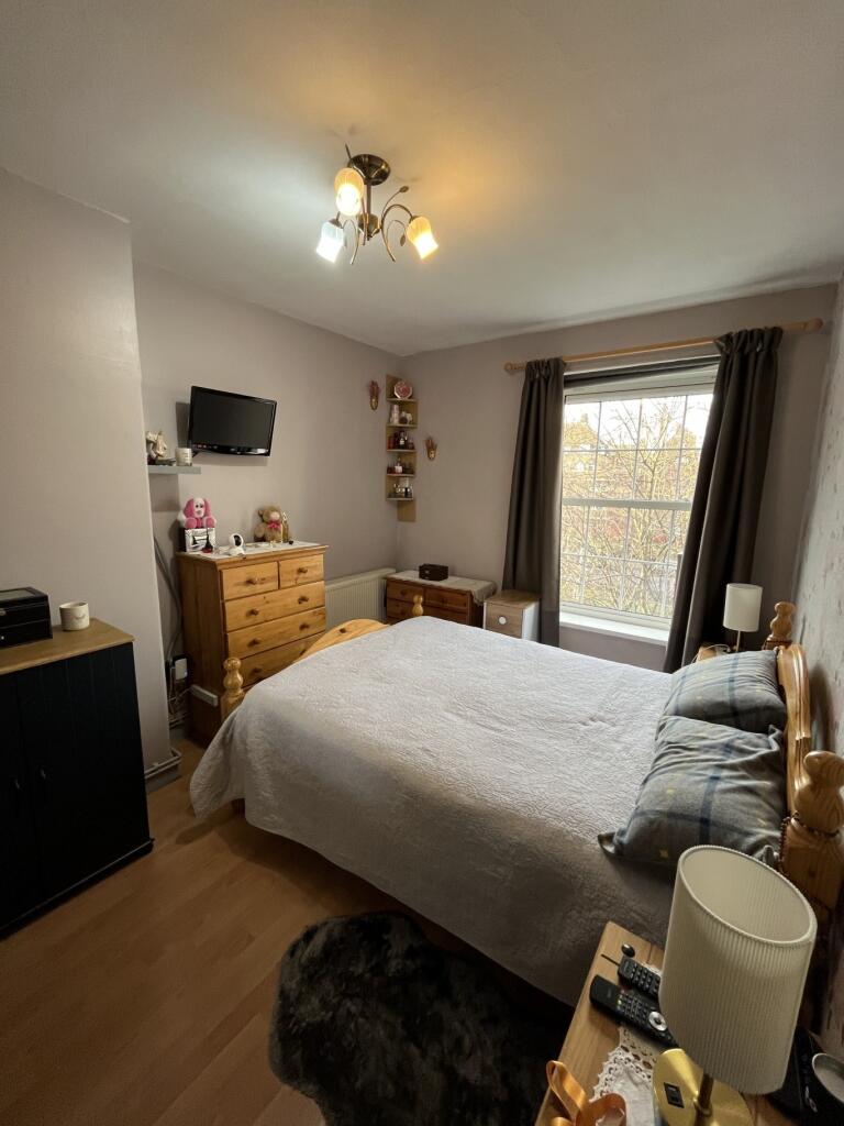 8fd7a5ffbde36d467dc55bee1e49bee4a41d9eaa_thmb_lg