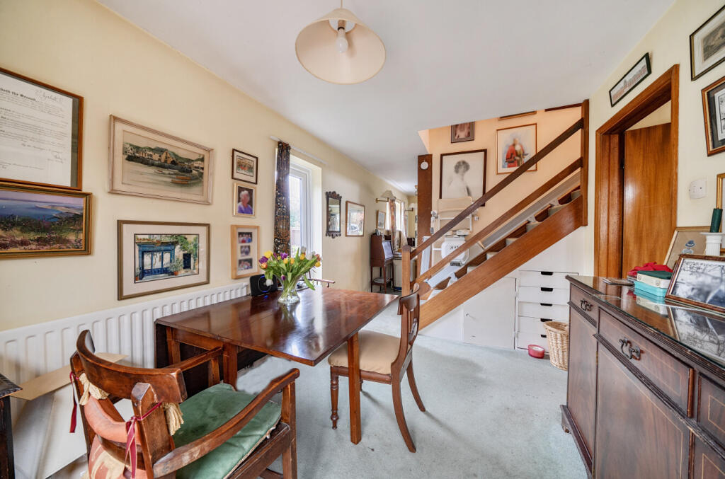 1393119-17-6942a7...