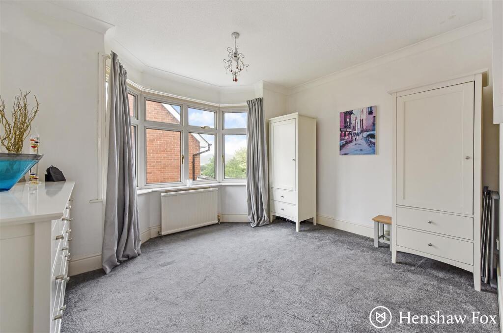 Ph18_5998353 - Copy.jpg