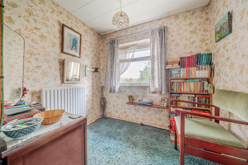 bedroom 3 h.jpg