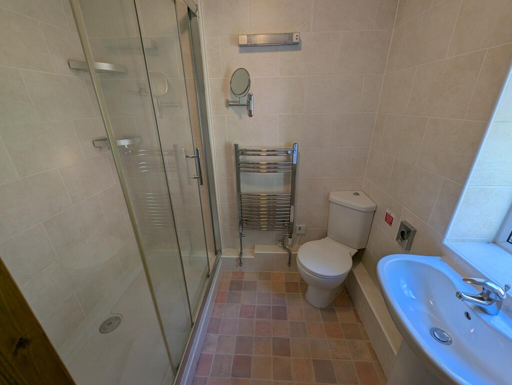 Bedroom En Suite T202509241630.jpg