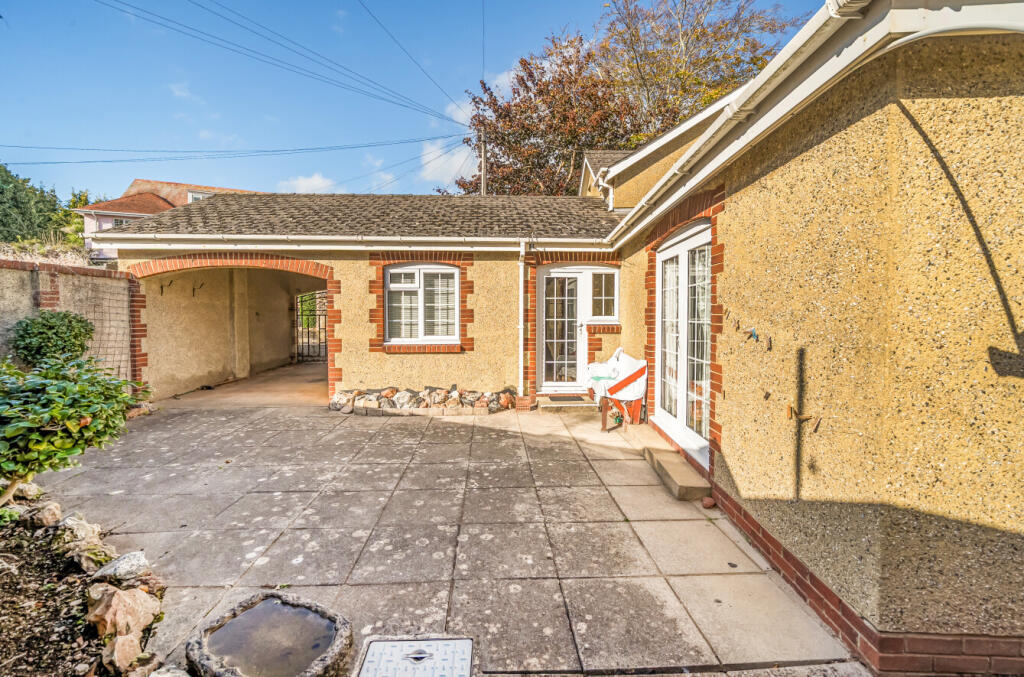 1373915-2-6900cee...