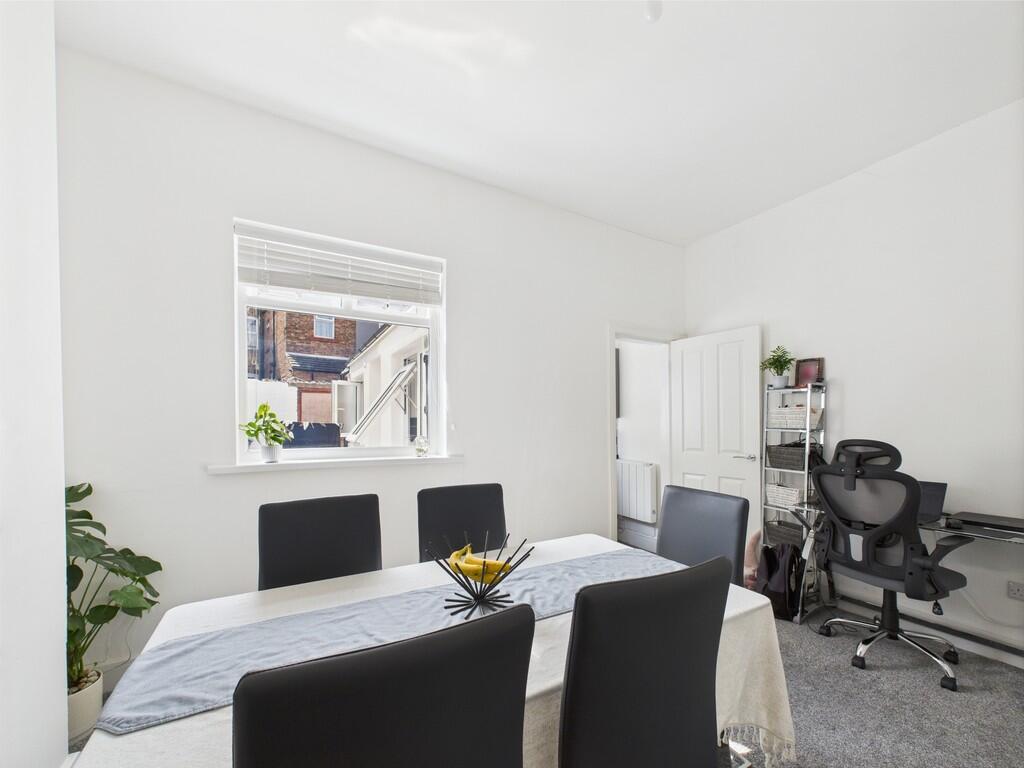 CAM01835G0-PR0200...