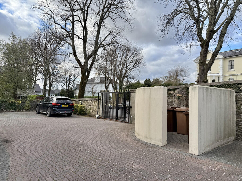 Electric Gated Entrance