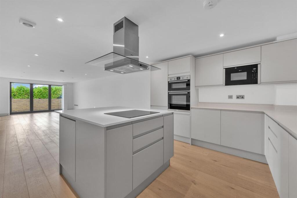 2 Eaton Crt-7 (FILEminimizer).jpg