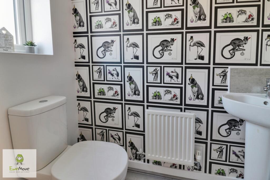 WC - EweMove Cannock