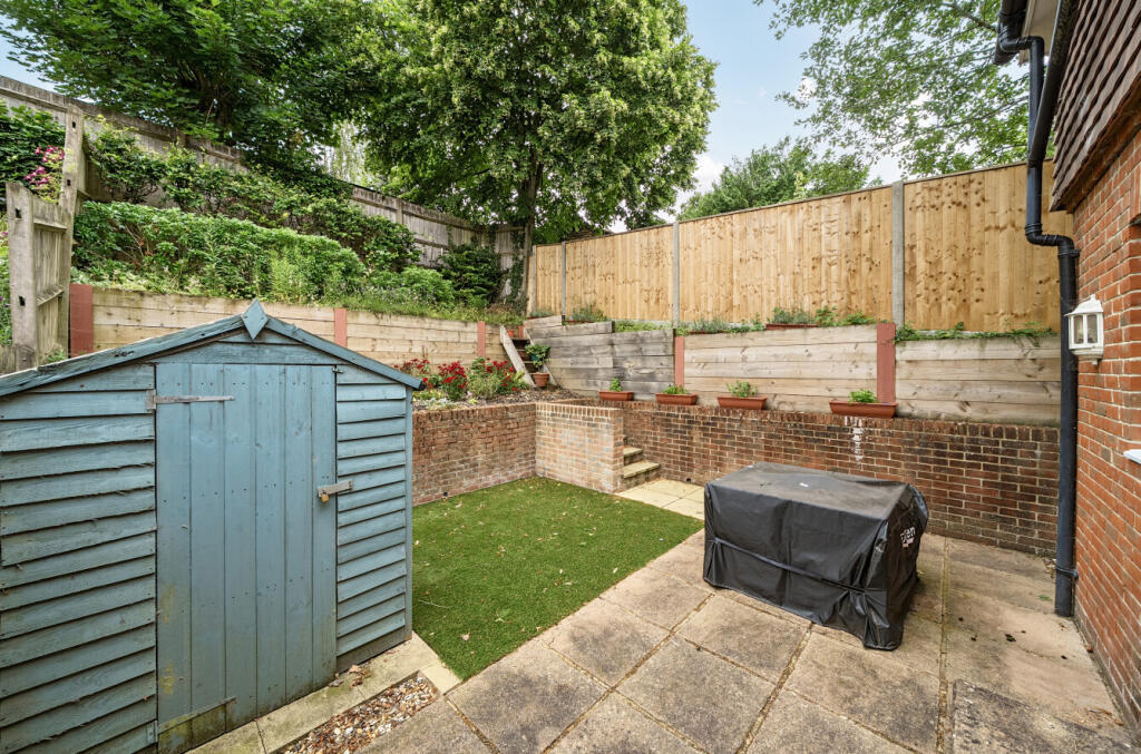 1315497-6-685a71e...