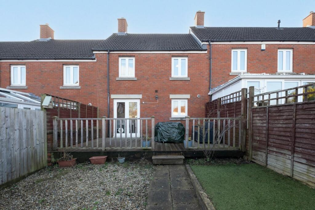 6 TRUBSHAW CLOSE--20.jpg