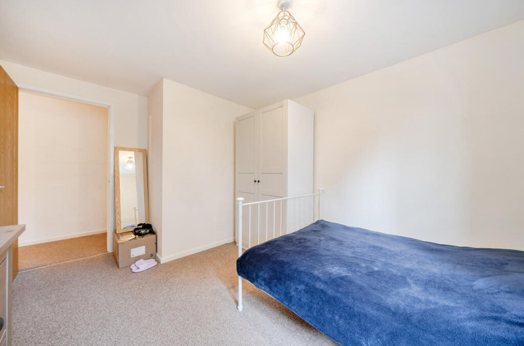 1361837-3-68e3aa2...