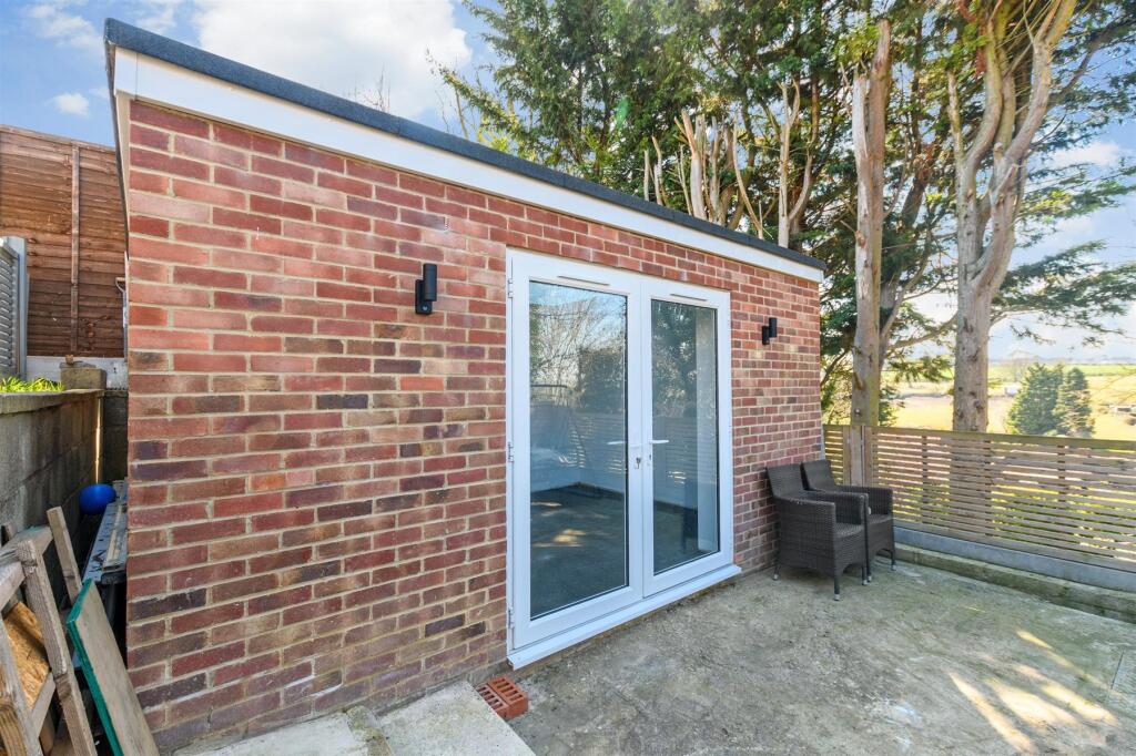 Workshop/Outbuildings
