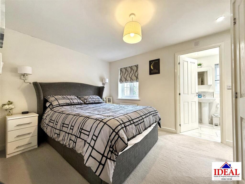 image00032.jpg