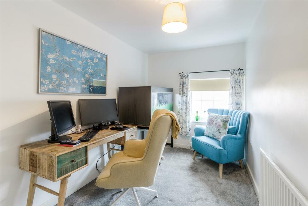 28 Coleshill Road, Atherstone