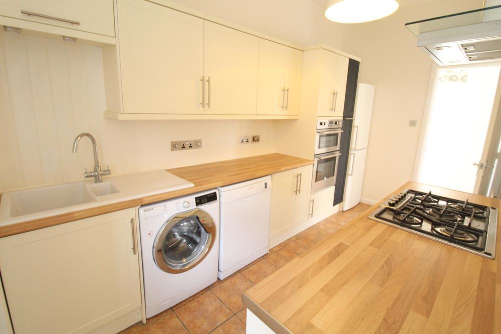 Kitchen pic 2
