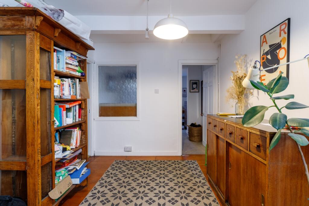 Mildmay Road 134a...