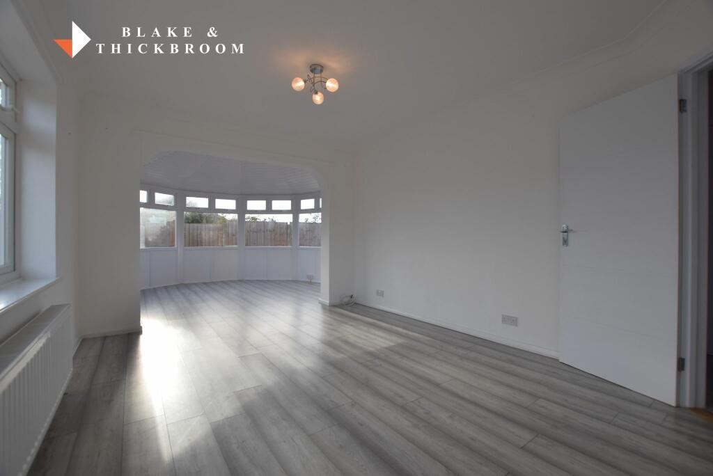 LOUNGE / CONSERVATORY