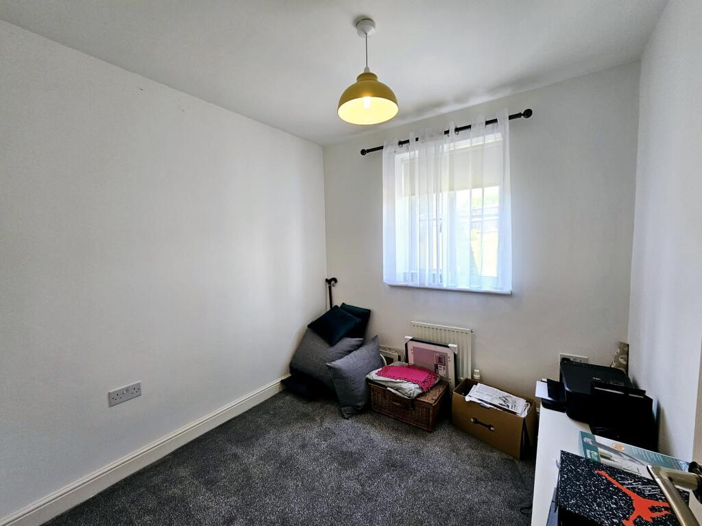 4b054db5-422f-44d2-903c-3bc5cd66a51b