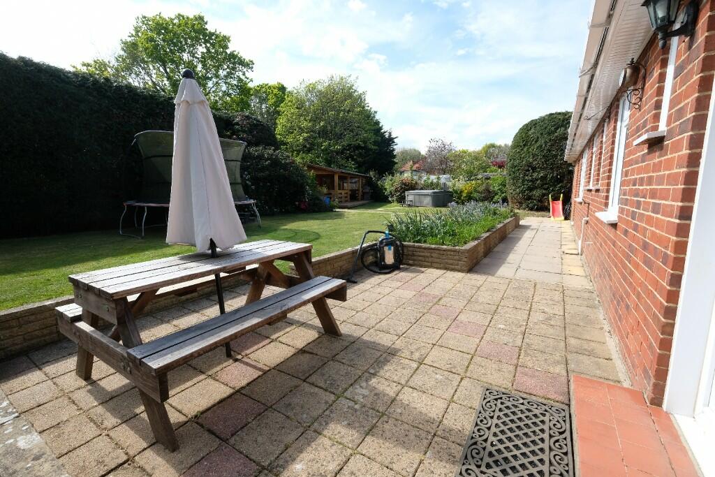 GARDEN 