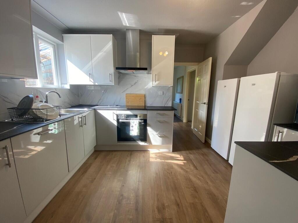 Kitchen 1