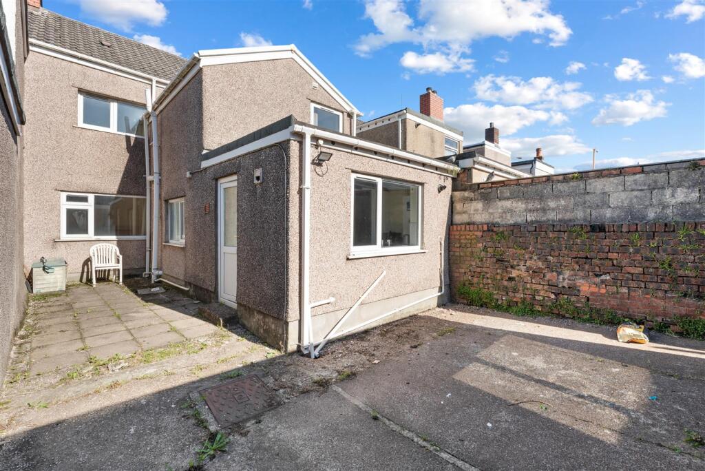 Rear Courtyard