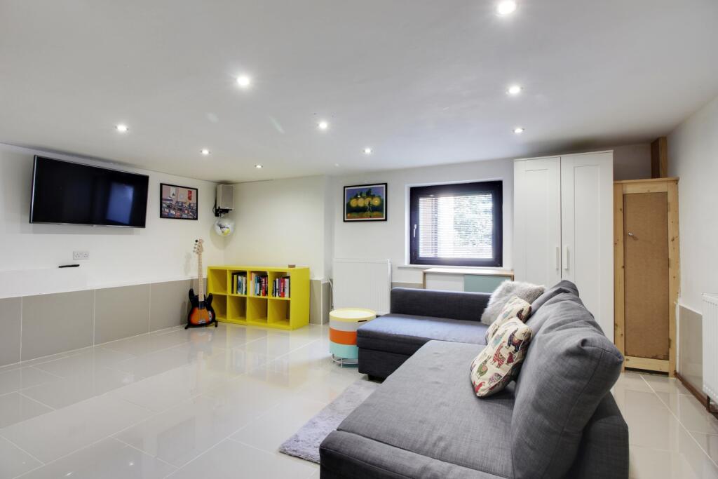 Cinema Room 