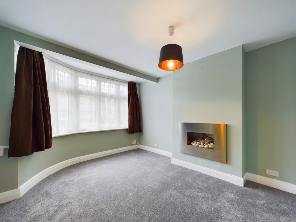 CAM01812G0-PR0054-STILL002