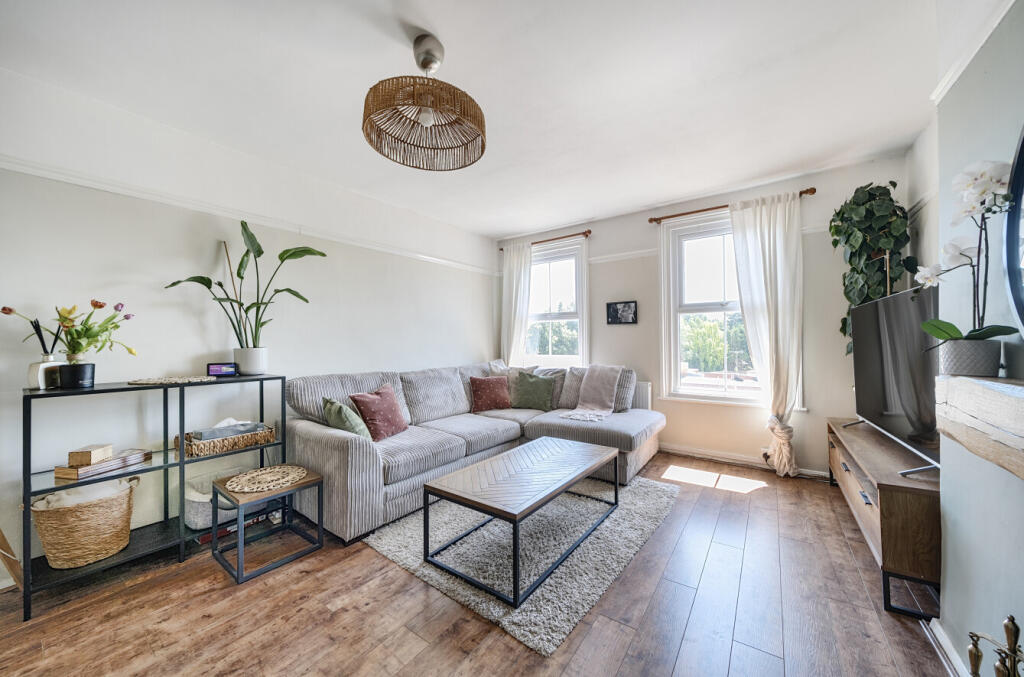 1311321-8-6852b2a...