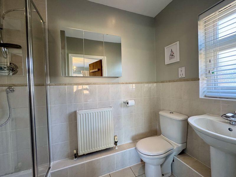 Master En-Suite