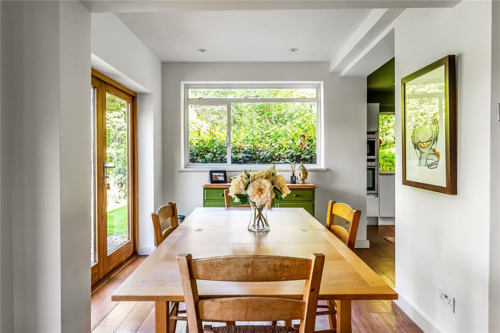 Breakfast Room