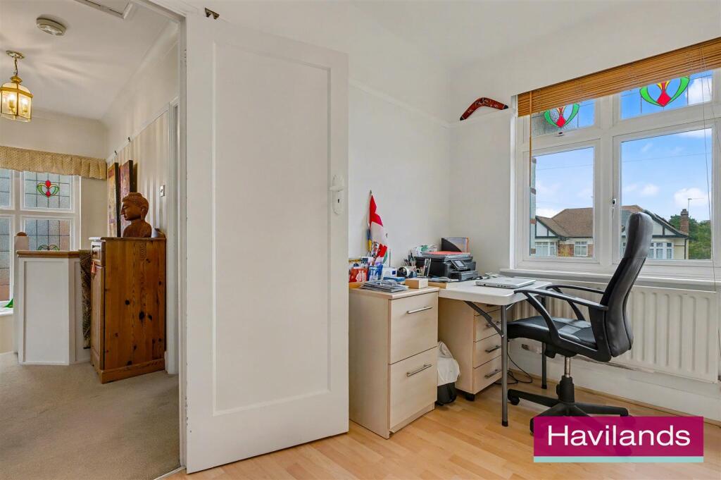 Bincote Road EN2-6.jpg