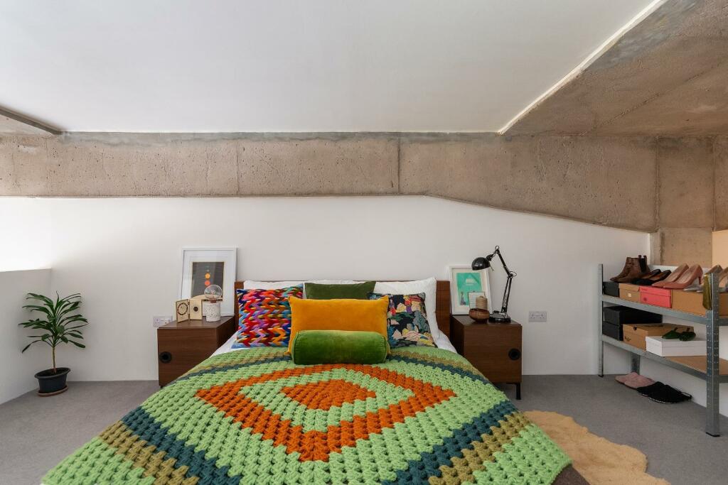 2L1S0BH - Bedroom C.jpg
