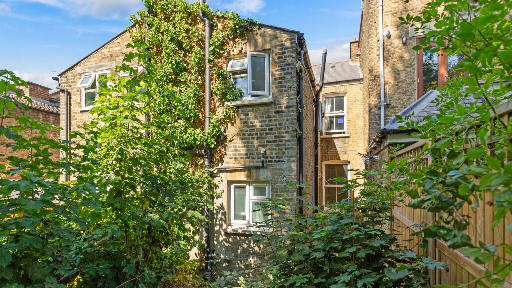 Flat A, 98 Lowden Road, Herne Hill, London, SE24 0BQ