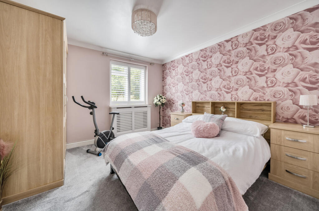 1340257-1-68b190f...