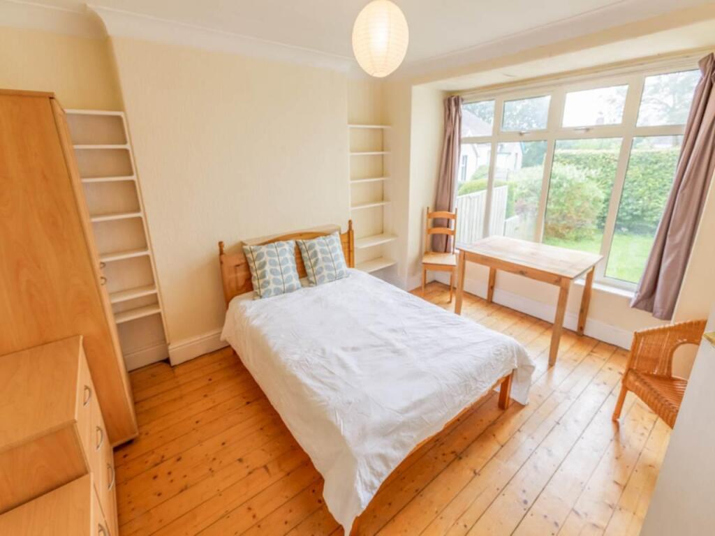 3 St James Drive Bedroom 2 (1).jpg