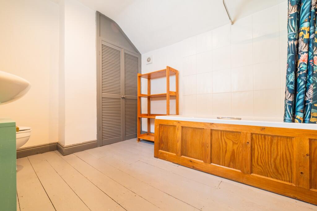 Call 02920 454555 to secure your viewing_19