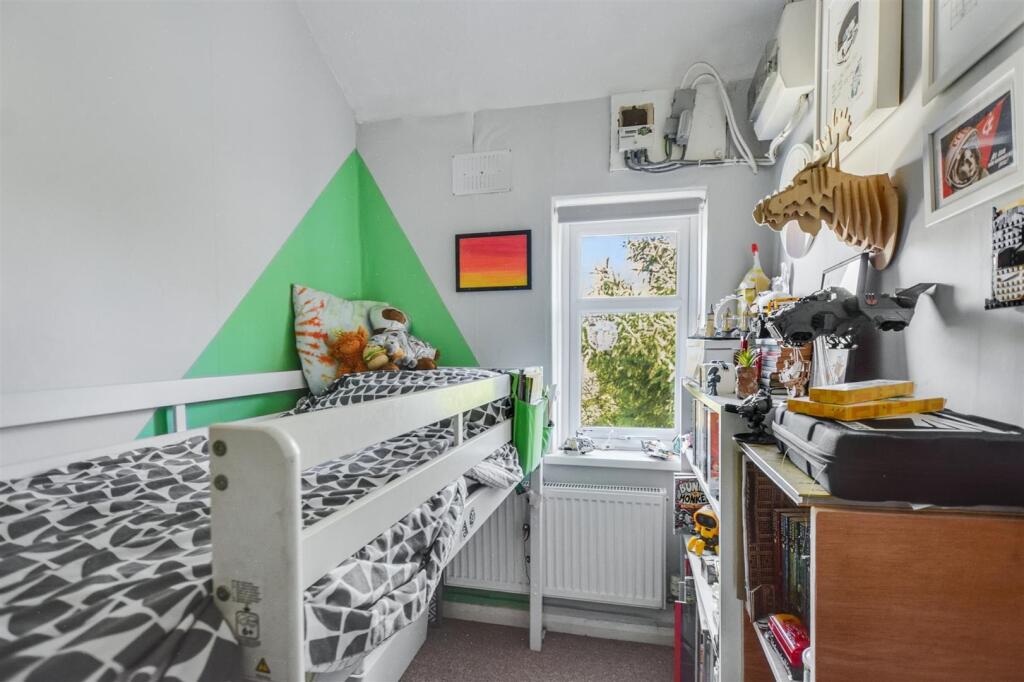 Bedroom 3_2.jpeg