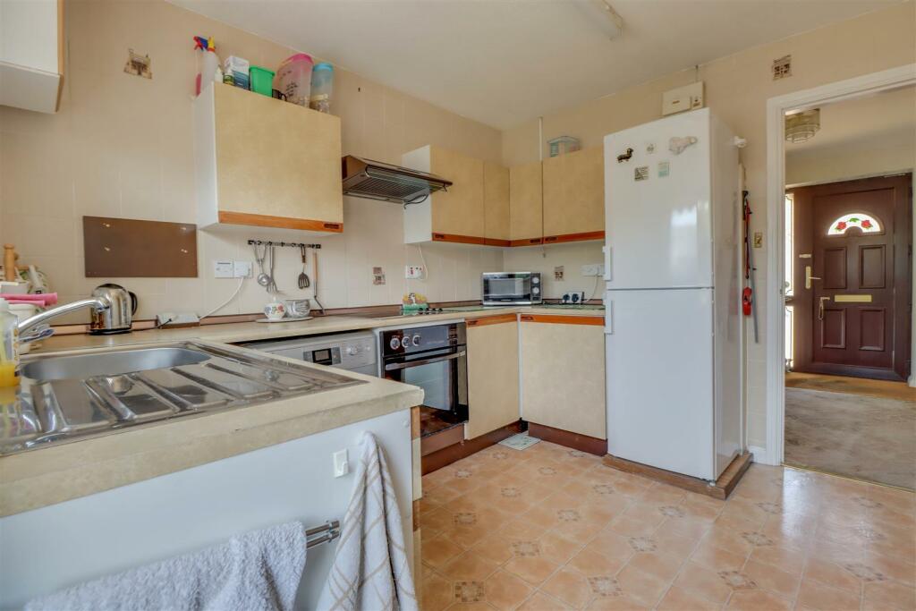 1 BANNISTER GREEN INSIDE-5.jpg