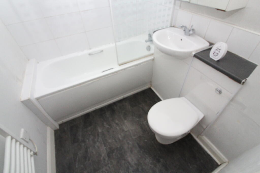 Bathroom T202601081413.jpg