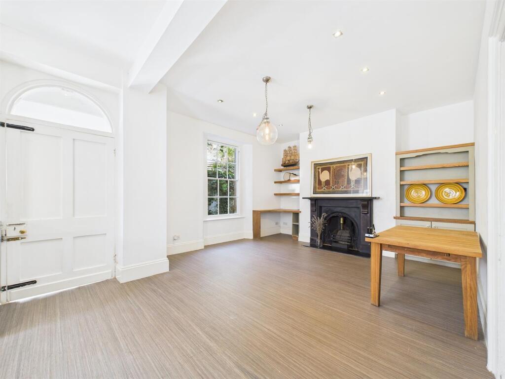 11 - Detached Victorian Villa for Auction, Weston-