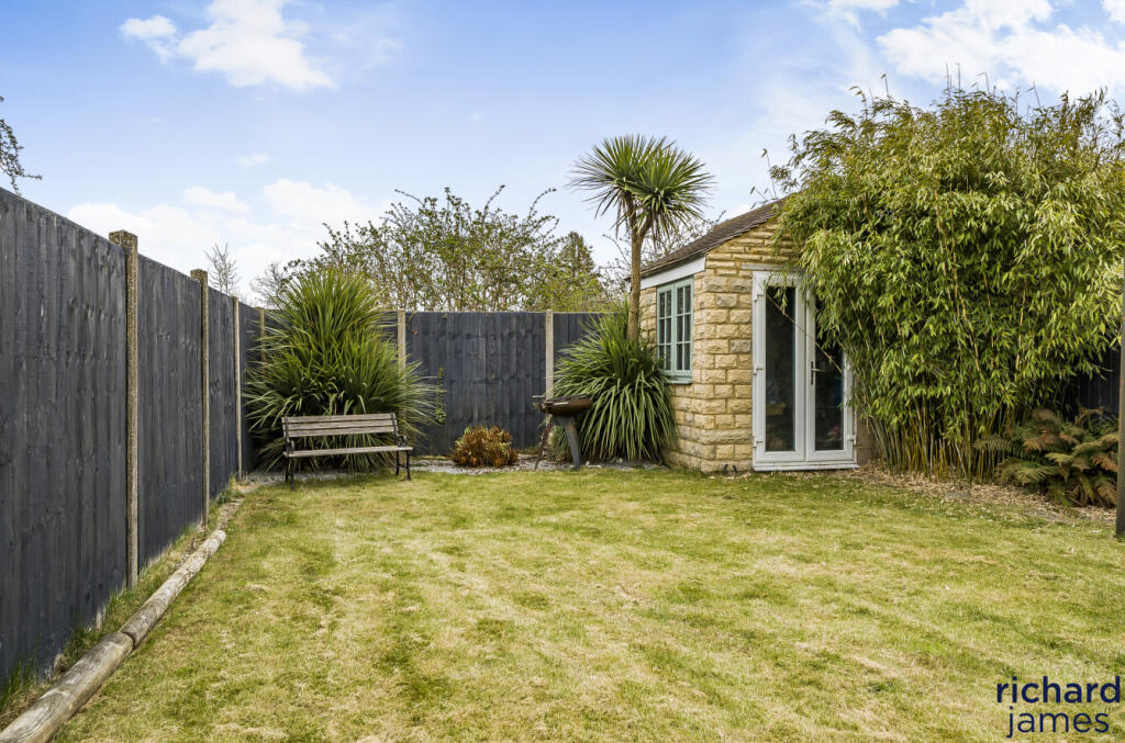 20b04bcea1304a21a4bde345c8604740