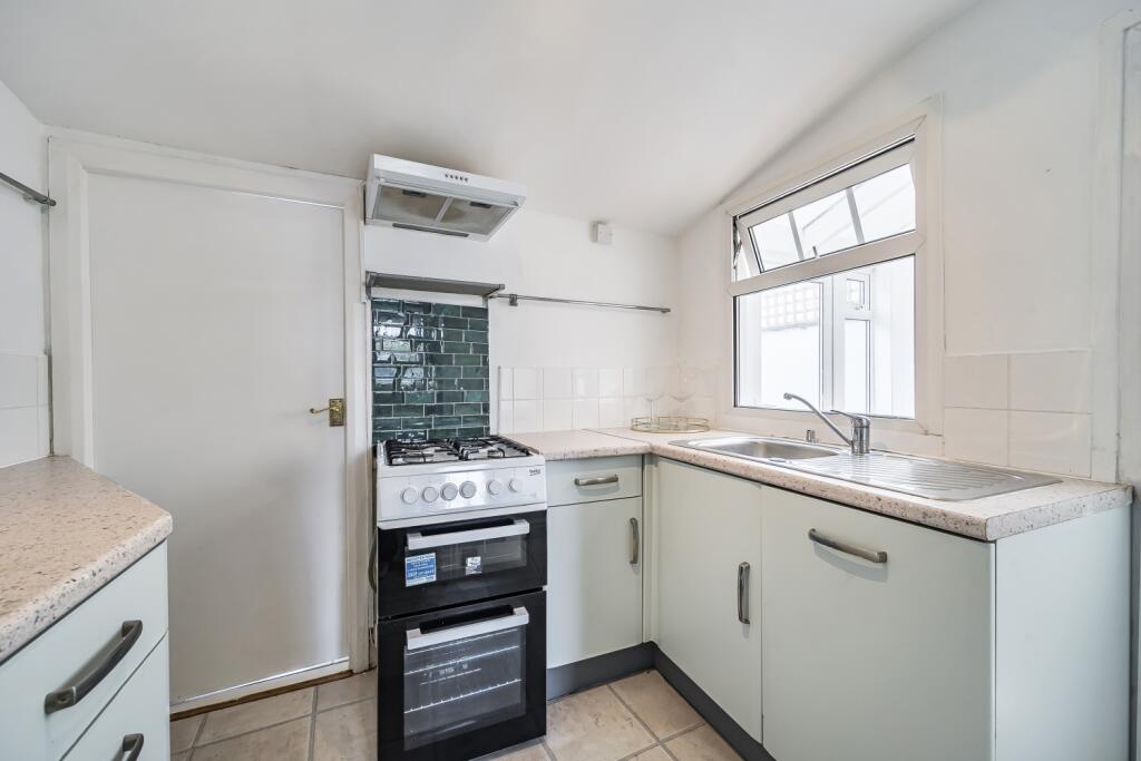 1346165-9-68aeea96431e7