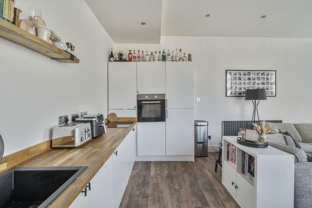 1356707-10-68d6a99c2924d