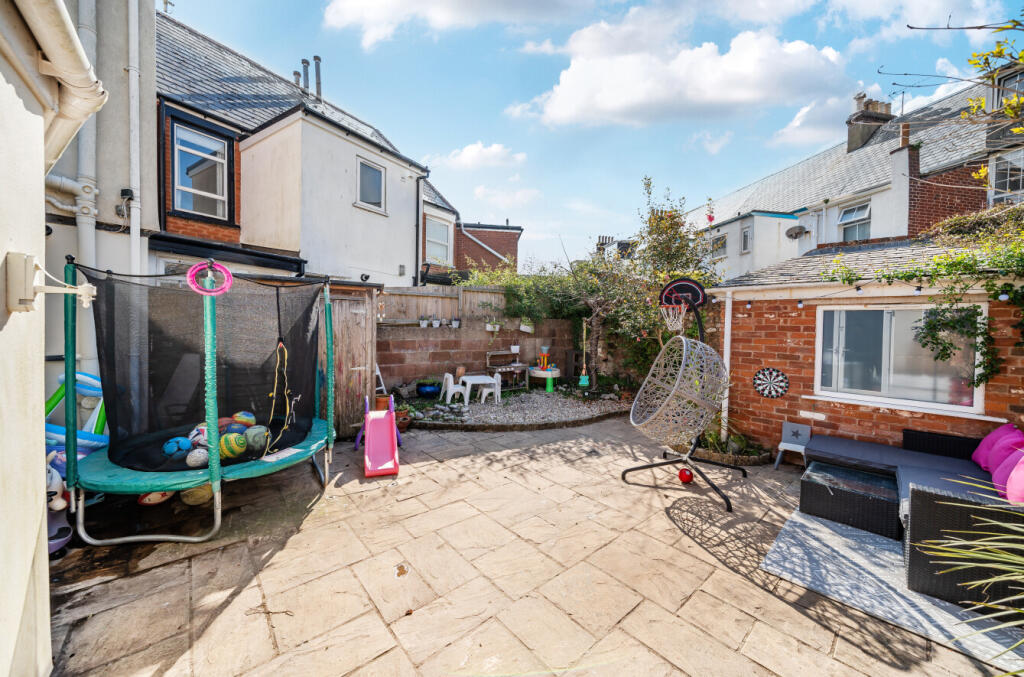 1-681cd9cecd3cf-1...