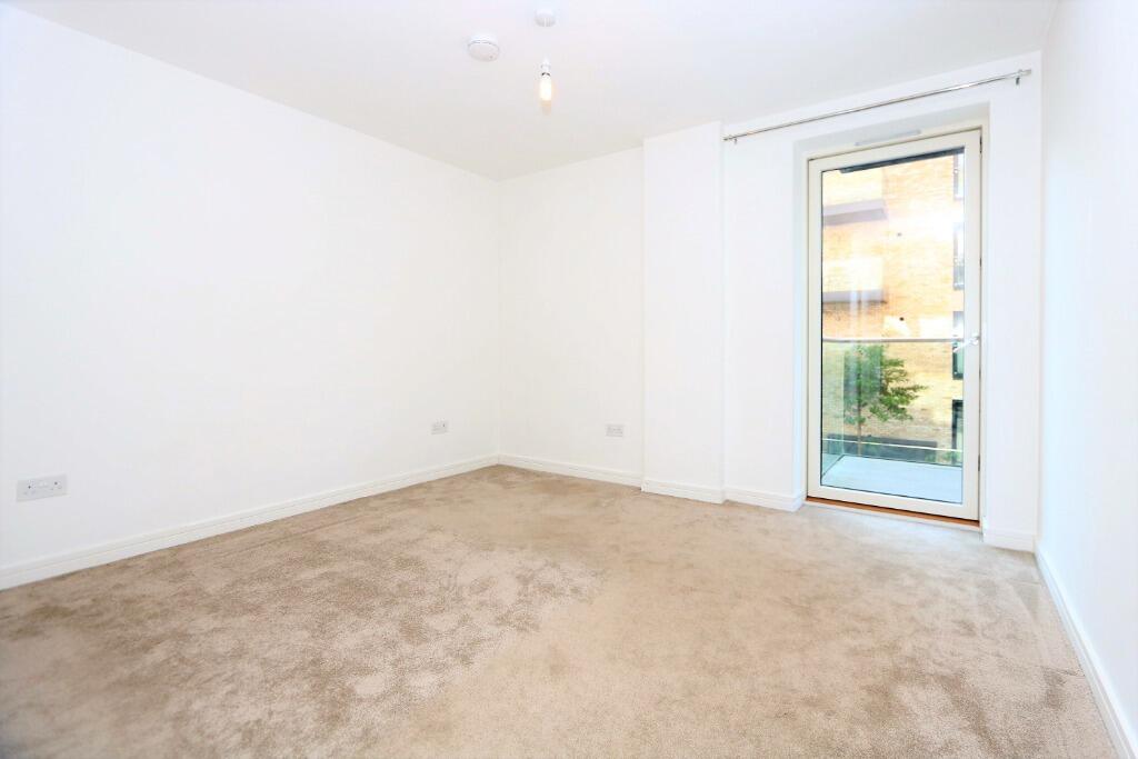 14_16300605659356.JP