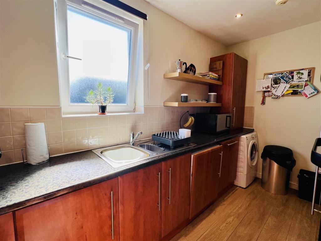 Kitchen Aspect 3.jpg
