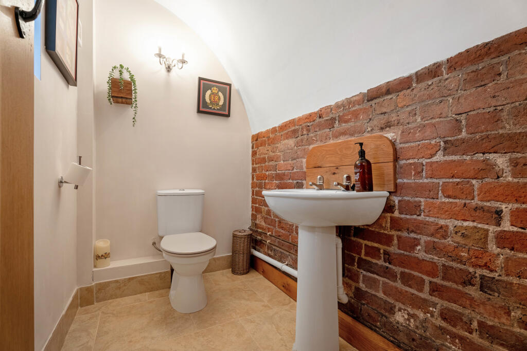 Red Abbey Barns Interior-3