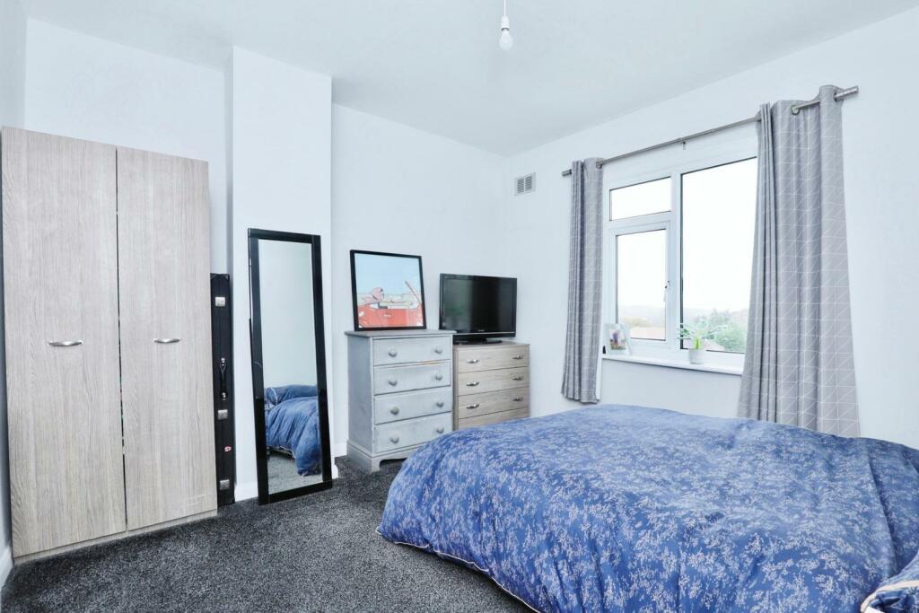 BEDROOM NO.2