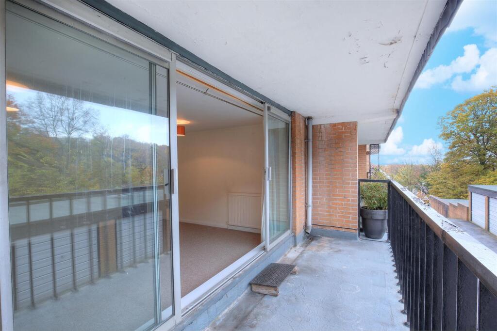 IMG_9755_6_7_tonemapped copy.jpg