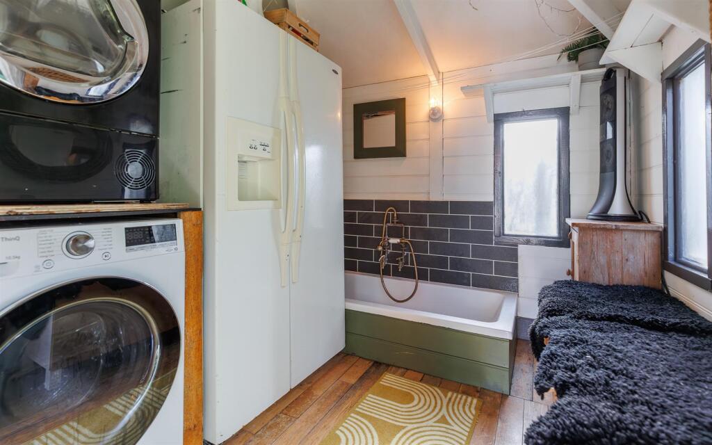 Outdoor Utility/ Bathroom